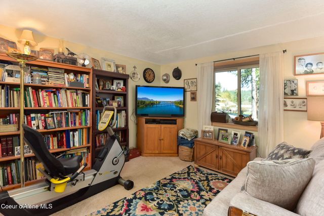 16232 E 1st ST, Bayview, ID 83803