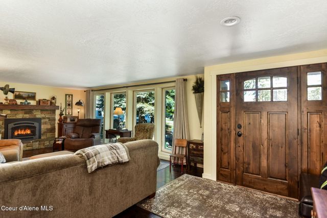 16232 E 1st ST, Bayview, ID 83803