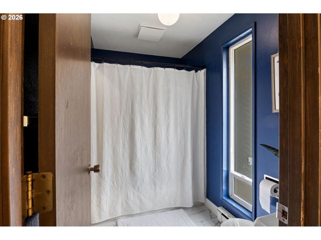 1885 CHURCHILL St, Eugene, OR 97405