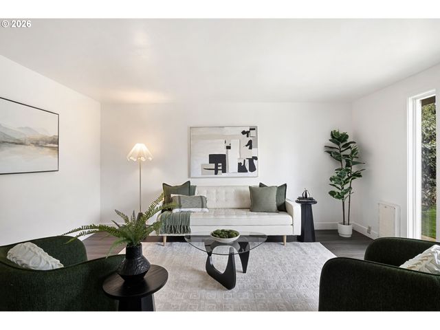 1885 CHURCHILL St, Eugene, OR 97405