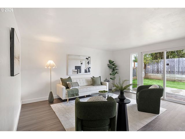 1885 CHURCHILL St, Eugene, OR 97405