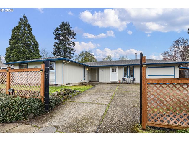 1885 CHURCHILL St, Eugene, OR 97405