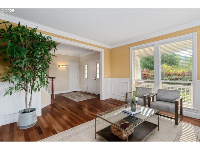 8441 Nw HAWKINS Blvd, Portland, OR 97229