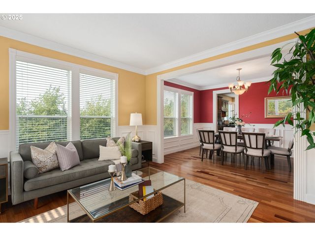 8441 Nw HAWKINS Blvd, Portland, OR 97229