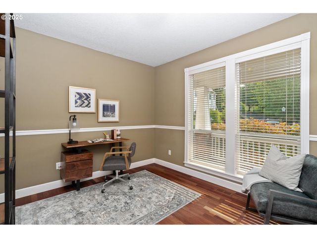 8441 Nw HAWKINS Blvd, Portland, OR 97229