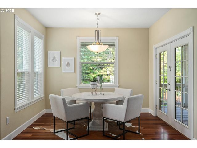 8441 Nw HAWKINS Blvd, Portland, OR 97229