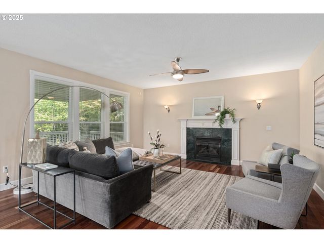8441 Nw HAWKINS Blvd, Portland, OR 97229
