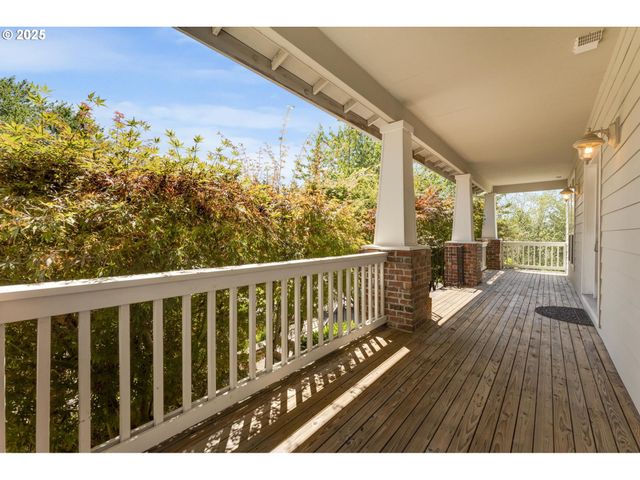 8441 Nw HAWKINS Blvd, Portland, OR 97229