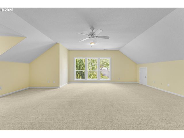 8441 Nw HAWKINS Blvd, Portland, OR 97229