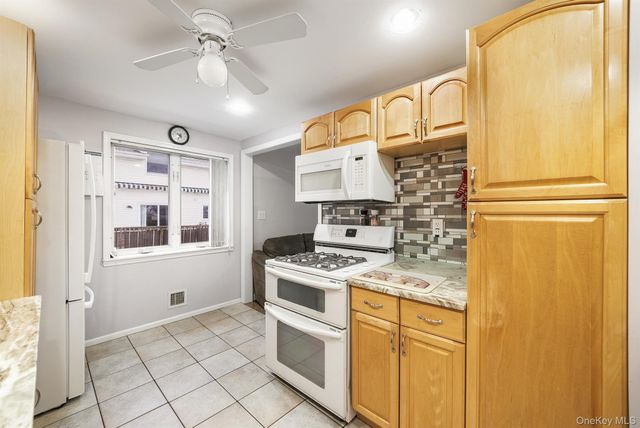 131 W Washington Avenue, Pearl River, NY 10965