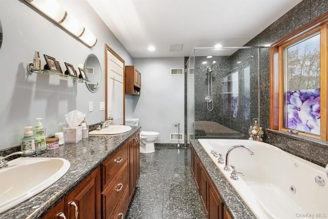 131 W Washington Avenue, Pearl River, NY 10965