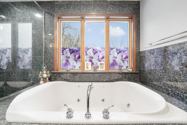 131 W Washington Avenue, Pearl River, NY 10965