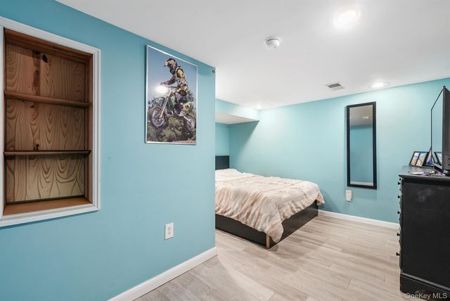 131 W Washington Avenue, Pearl River, NY 10965