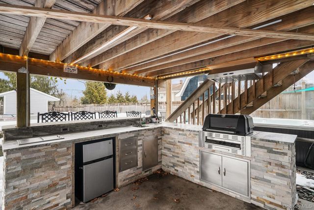 131 W Washington Avenue, Pearl River, NY 10965