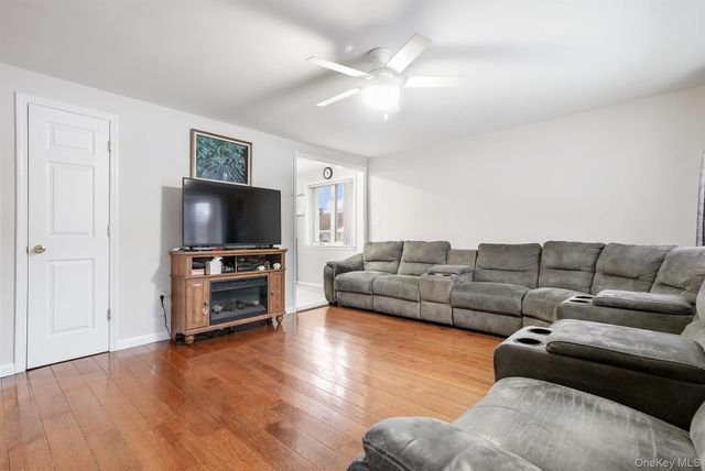 131 W Washington Avenue, Pearl River, NY 10965