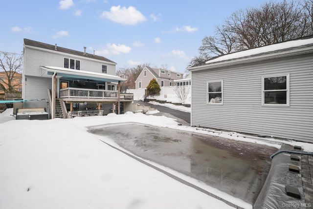 131 W Washington Avenue, Pearl River, NY 10965