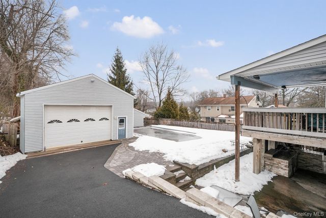 131 W Washington Avenue, Pearl River, NY 10965