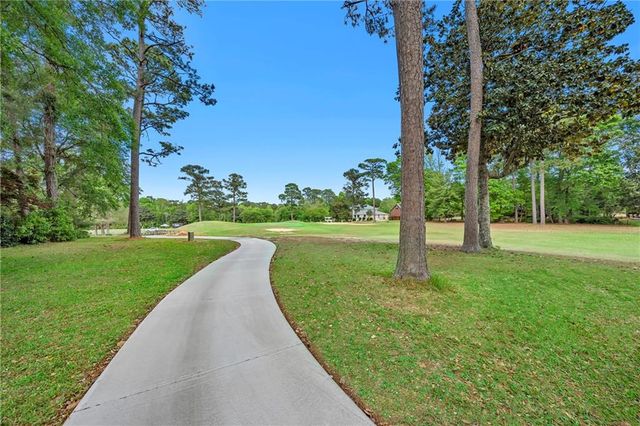 30618 Middle Creek Circle, Daphne, AL 36527