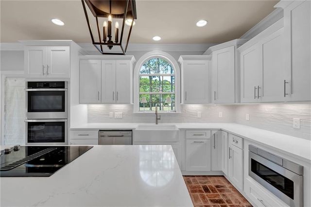 30618 Middle Creek Circle, Daphne, AL 36527