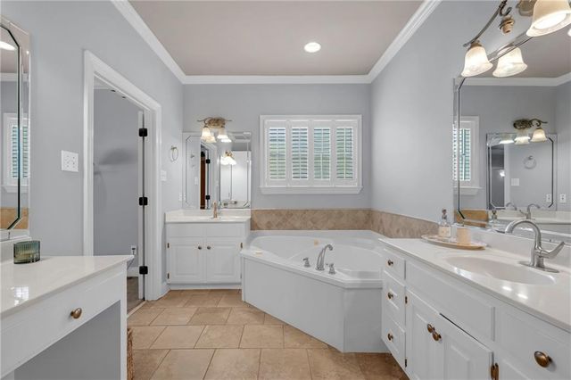 30618 Middle Creek Circle, Daphne, AL 36527