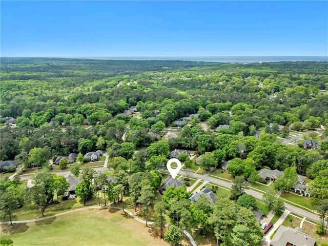 30618 Middle Creek Circle, Daphne, AL 36527