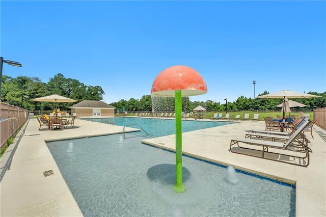 30618 Middle Creek Circle, Daphne, AL 36527