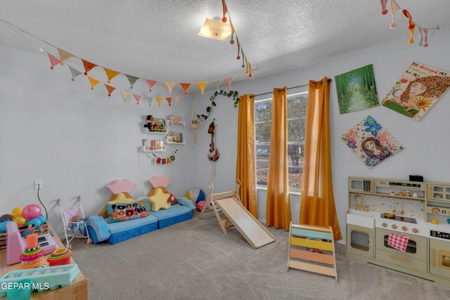 360 BRILL Circle, Horizon City, TX 79928