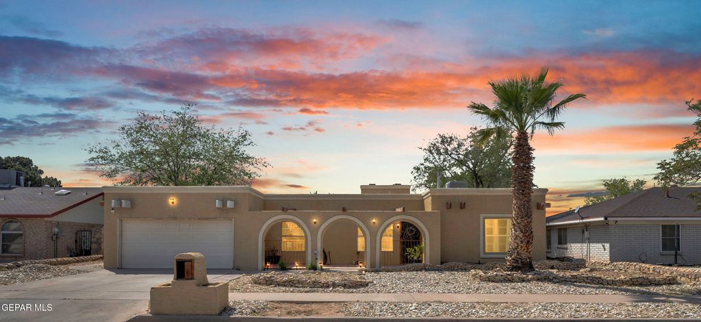 360 BRILL Circle, Horizon City, TX 79928