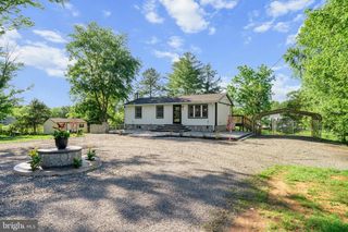 2374 CARRIAGE FORD RD, Catlett, VA 20119