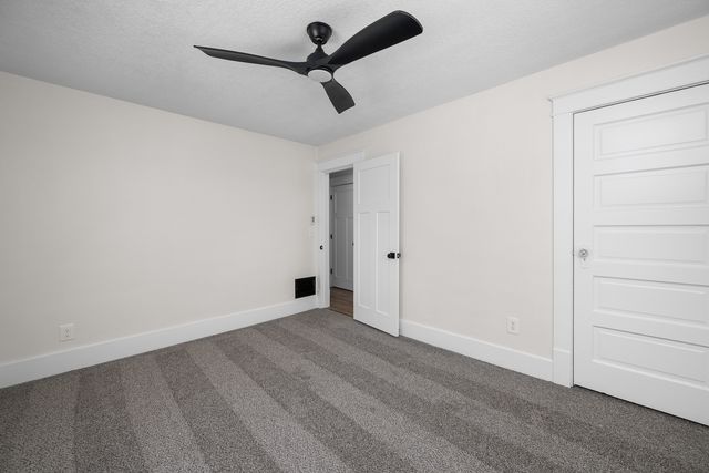 119 E Hayes Street, Davenport, IA 52803