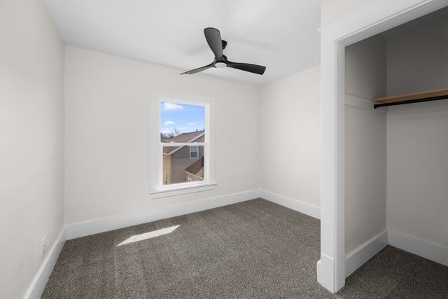 119 E Hayes Street, Davenport, IA 52803