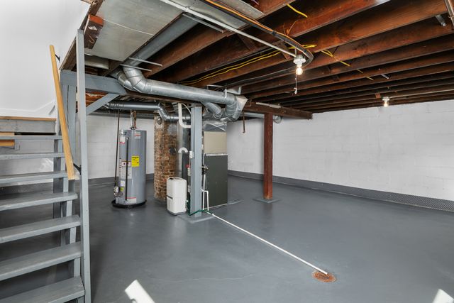 119 E Hayes Street, Davenport, IA 52803