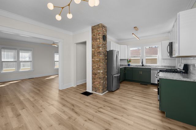 119 E Hayes Street, Davenport, IA 52803