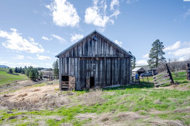 1504 B Howard Rd, Palouse, WA 99161