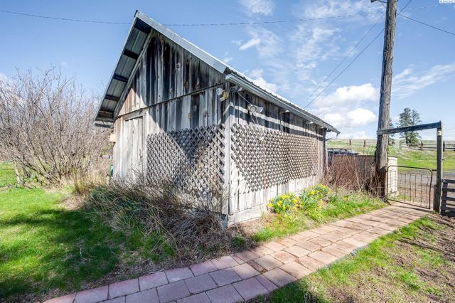 1504 B Howard Rd, Palouse, WA 99161