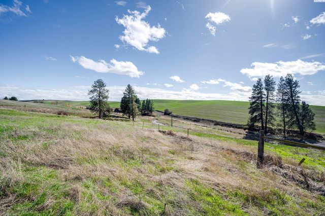 1504 B Howard Rd, Palouse, WA 99161