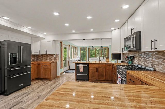 10592 W M Avenue, Oshtemo Twp, MI 49009