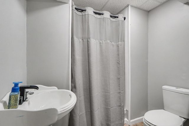 10592 W M Avenue, Oshtemo Twp, MI 49009
