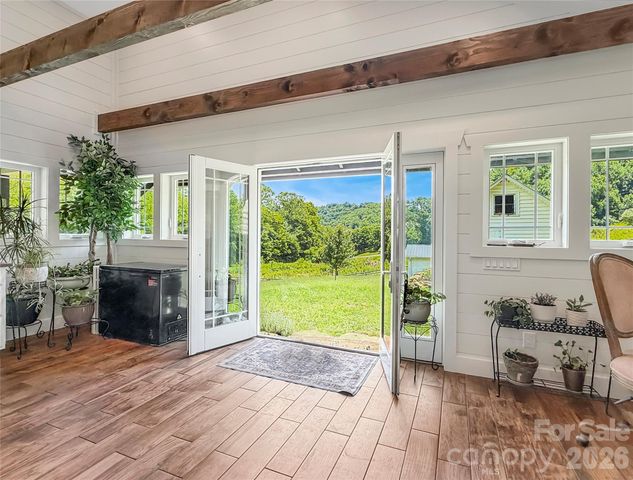 419 Fletcher Branch Road, Vilas, NC 28692