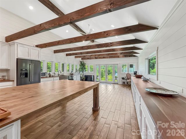 419 Fletcher Branch Road, Vilas, NC 28692