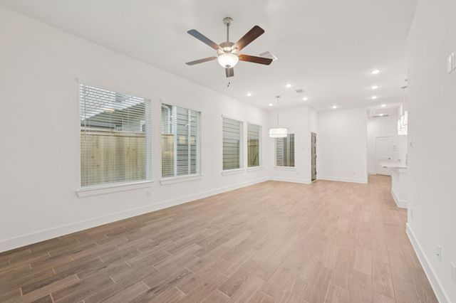 26253 E Outrider Banks Circle, Montgomery, TX 77316