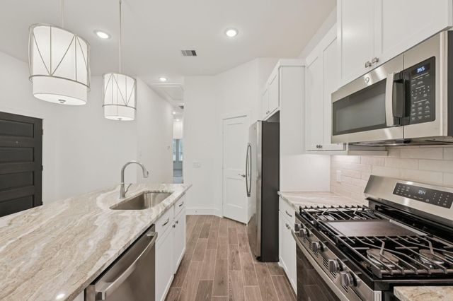 26253 E Outrider Banks Circle, Montgomery, TX 77316