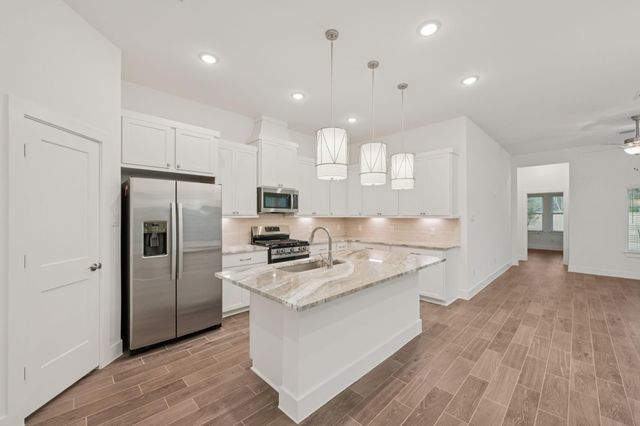 26253 E Outrider Banks Circle, Montgomery, TX 77316