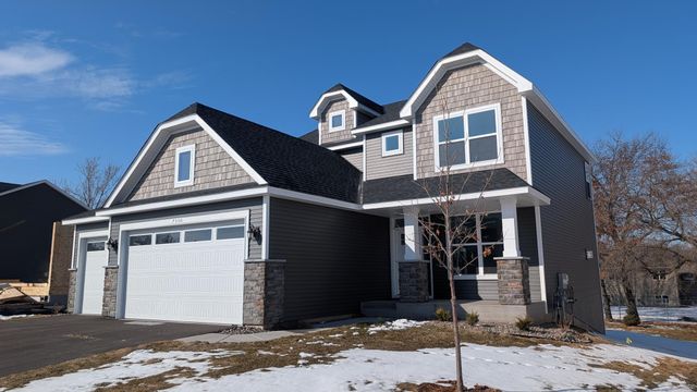 7550 Upper 42nd Street N, Oakdale, MN 55128