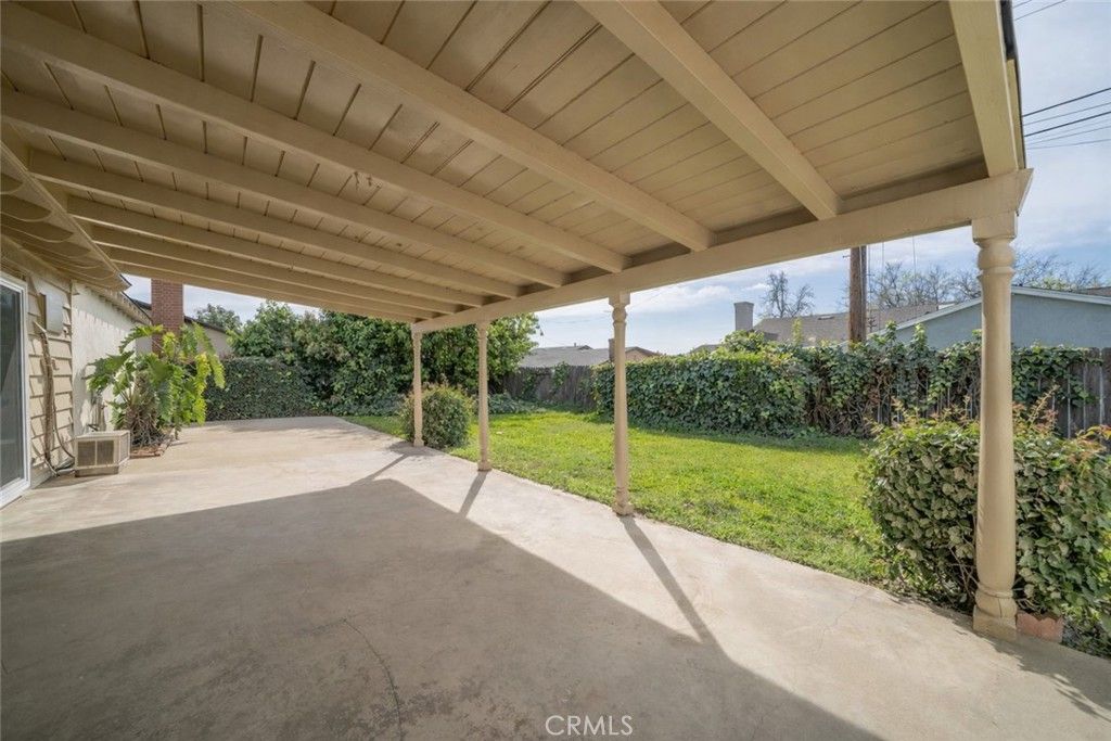 Image 36 of property listing at 1549 N Oaks Court, Ontario, CA 91762