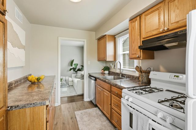 8314 Gordon Drive, Highland, IN 46322