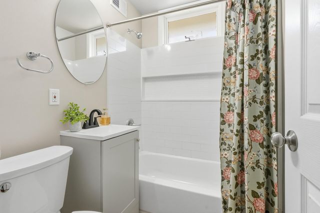8314 Gordon Drive, Highland, IN 46322