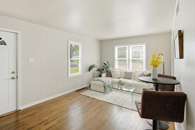 8314 Gordon Drive, Highland, IN 46322