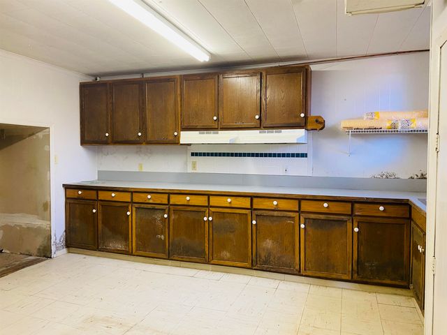 15 W First Street, Calico Rock, AR 72519