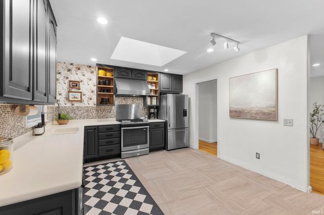 133 N Glenwood Avenue, Bloomington, IN 47408